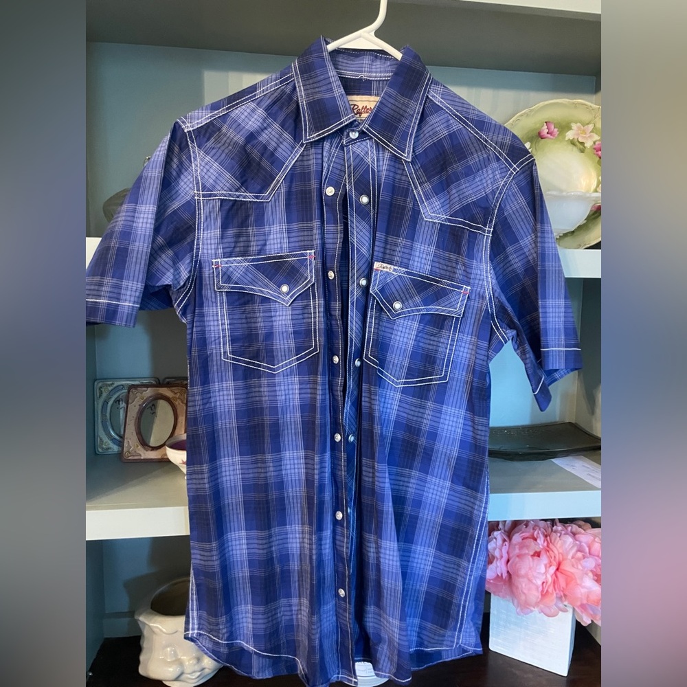 Rafter C Cowboy Collection by Cavenders. Short sleeve snap shirt.
